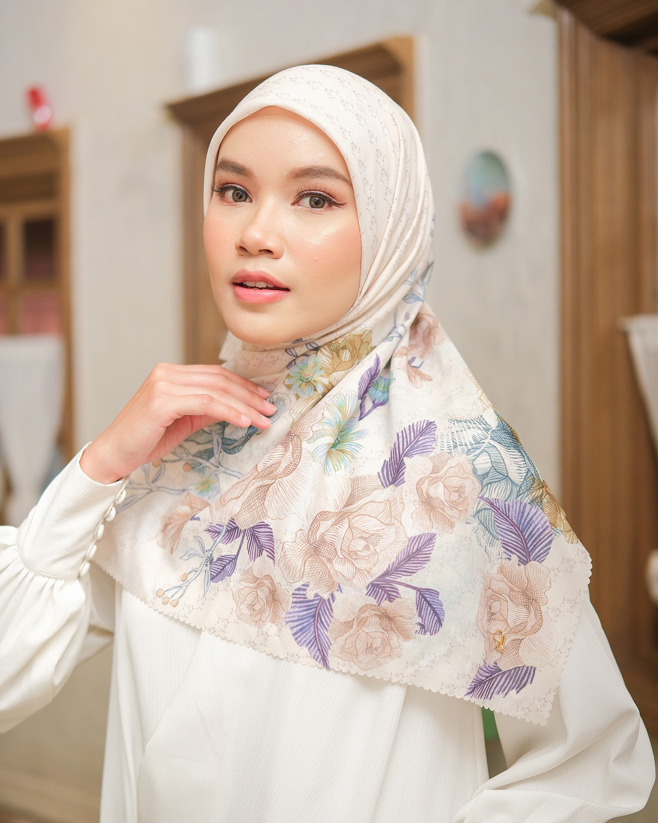 CHRYSA SCARF