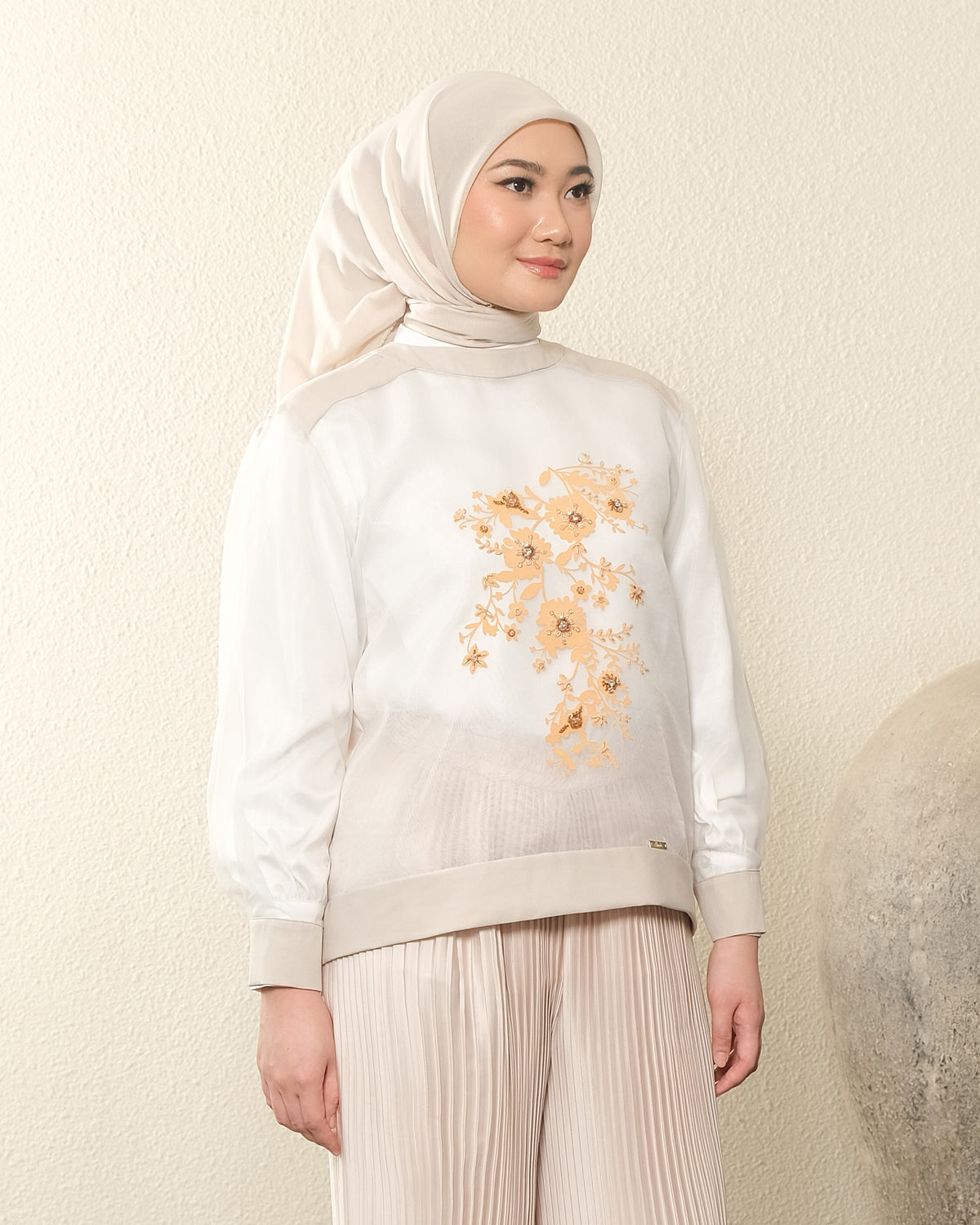 GIANA OUTER