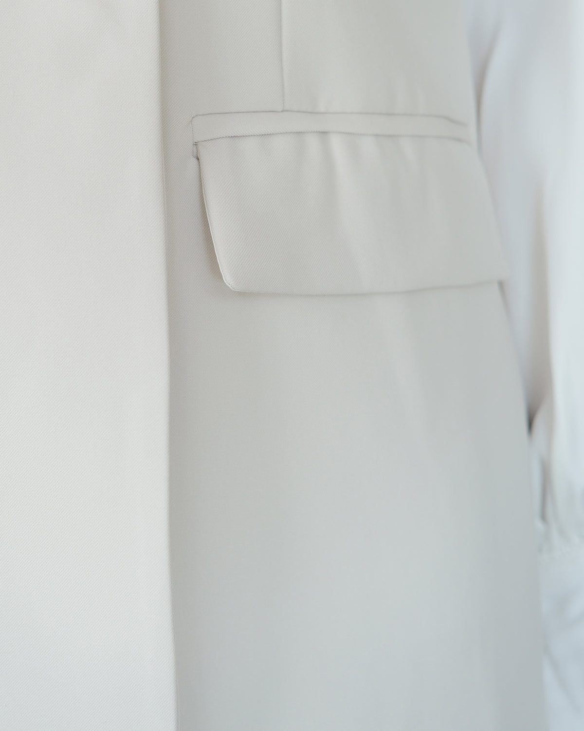 VELA VEST