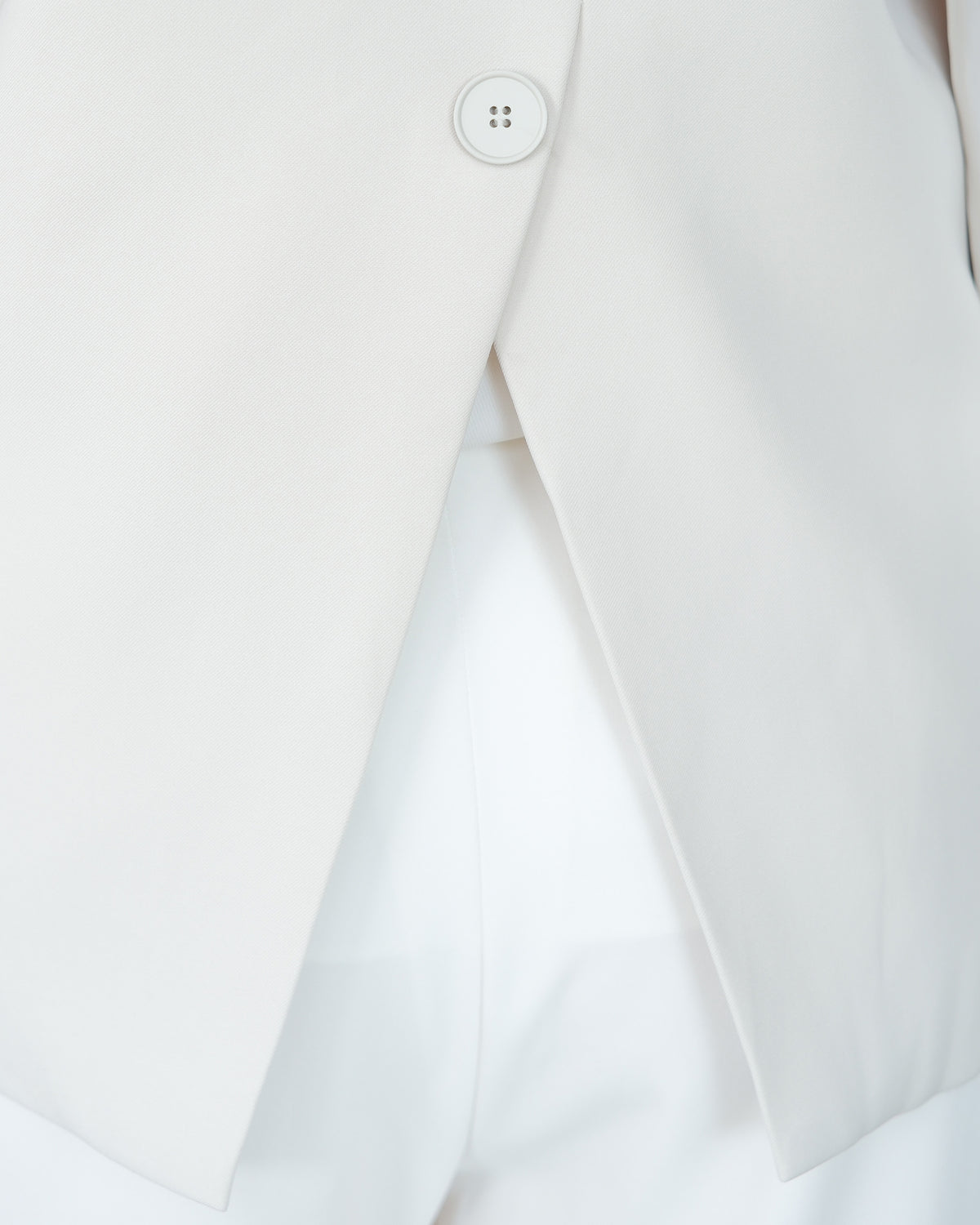VELA VEST