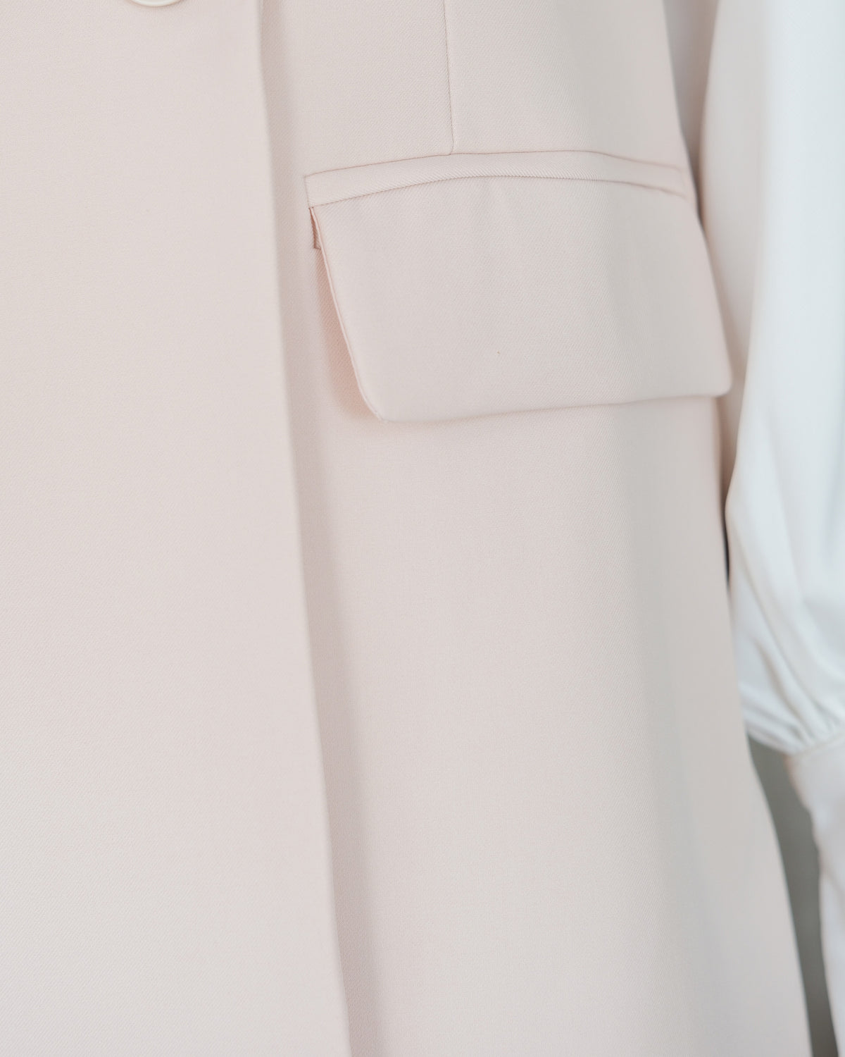 VELA VEST
